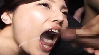 Japan Girl Gets Several Cumshots In Her Mouth